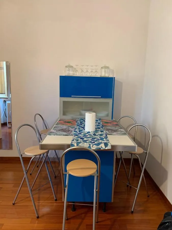 Long John Apartment Roma 0*,  Italia